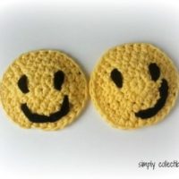 Smiley Applique Coaster or Cup Holder Liner Free #crochet pattern