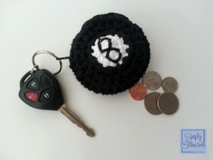 SimplyCollectibleCrochet.com | How to make a coin purse out of a crochet motif. Simple tutorial from Simply Collectible STEP 3