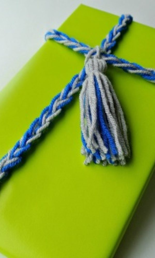 How to make Gift Wrap Chains and Tassels