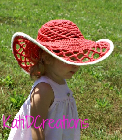 10 Pretty Sun Hat free #crochet patterns | SimplyCollectibleCrochet.com