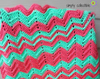 Crochet blanket pattern – Chevron Flare comes in Baby to King Size