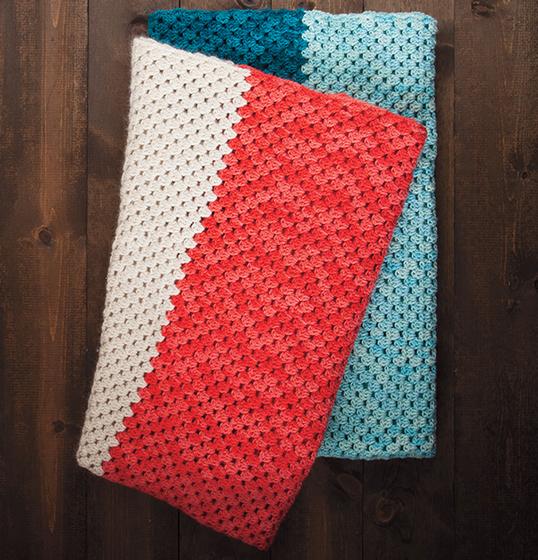 Crochet Beginner Blanket - These free crochet afghan patterns are unique and fitting for any situation. Whether you’re making a crochet baby blanket or a lapghan. #CrochetBlanketPatterns #DoubleCrochetBlankets #FreeCrochetPatterns