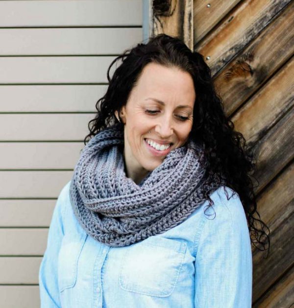 Hideaway Cowl - If you’re thinking of an easy project to do this fall, look no further than these crochet infinity scarf patterns. #crochetscarf #crochetinfinityscarfpatterns #crochetpatterns