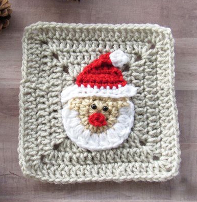 Santa Granny Square - This holiday season have tons of fun creating these fun and festive granny squares crochet patterns for whatever project you have in mind. #grannysquarepatterns #crochetpatterns #Holidaygrannysquarepatterns