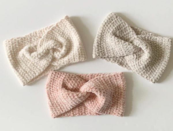 Easy Crochet Velvet Twist Headband