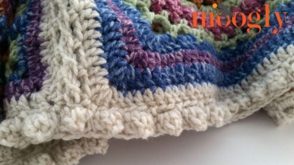 Crochet with a popcorn border stitch