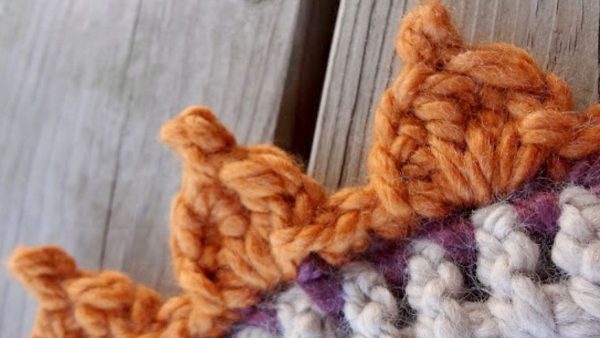 Crochet for Halloween that have a pumpkin motif pattern