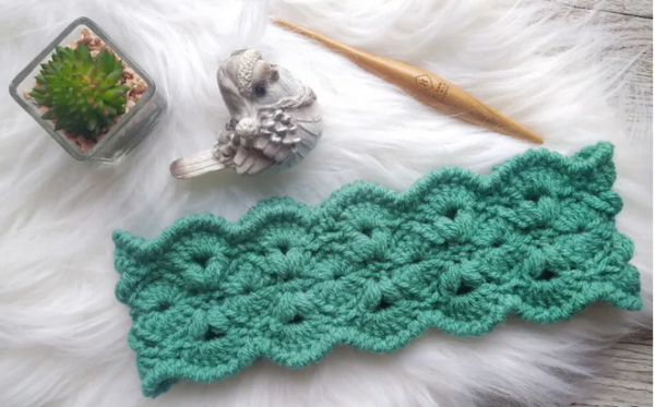Illuin Crochet Earwarmer