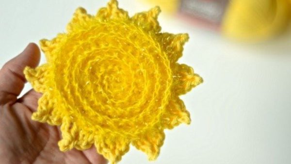 The Sun’s Out! Crochet Dish Scrubby