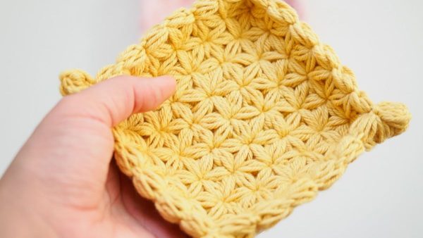 Jasmine Star Crochet Jewelry Dish