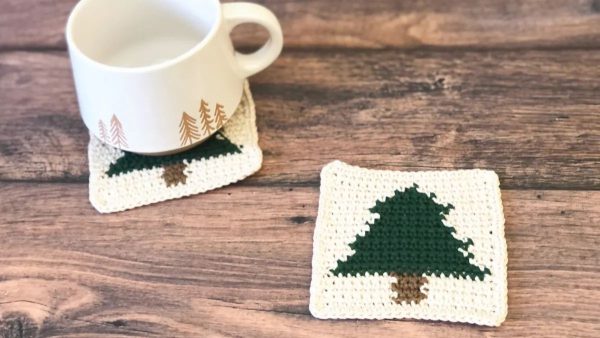 Crochet Christmas Tree Coasters 