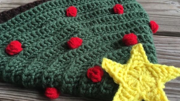 Oh Tannenbaum Crochet Christmas Tree Hat