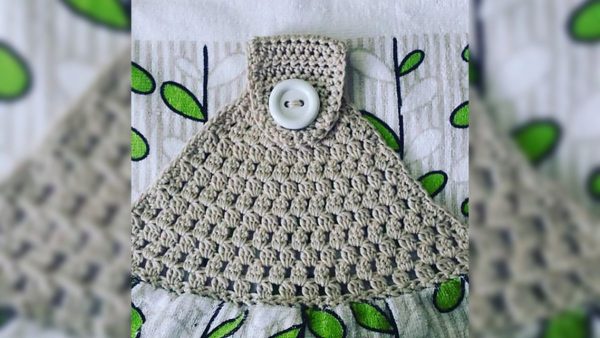 Simple Crochet Towel Topper